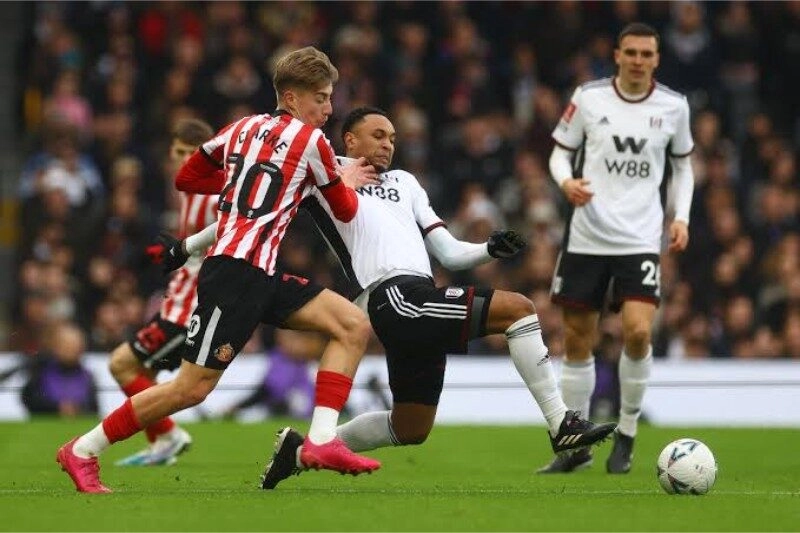 Sunderland gặp khó trước Fulham